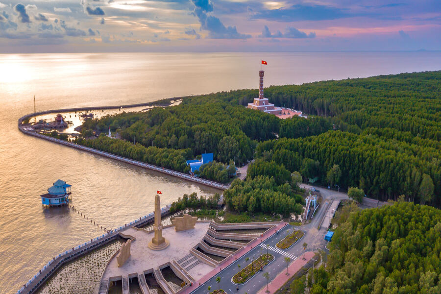Ca Mau Cape is the end point of Vietnam's borders. Source: motogo 