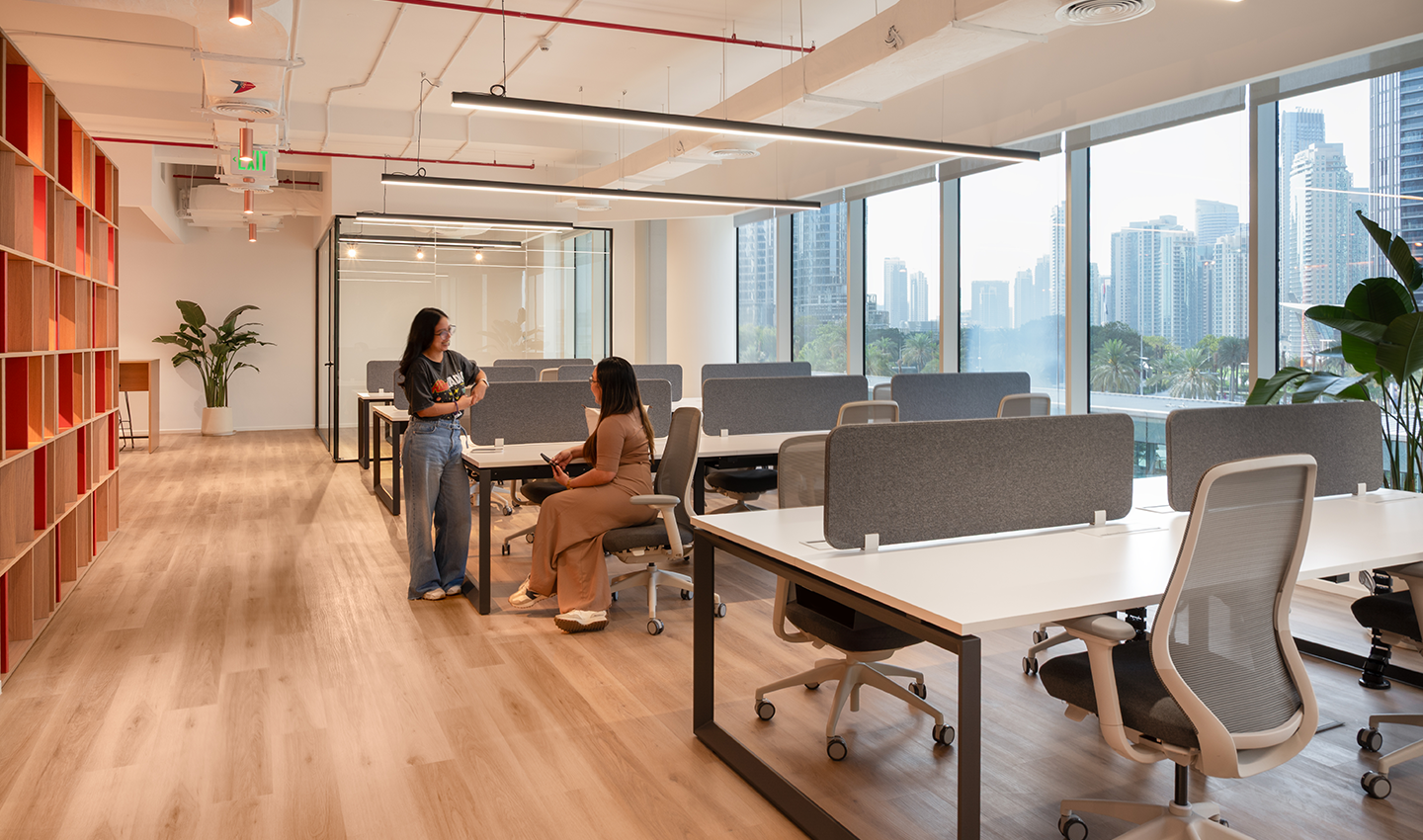 Open Plan vs Closed Office Layouts: Which is Best ? AD 4nXeZ3jpjqyDU0 iN0qMiqBSHhx 3Vn