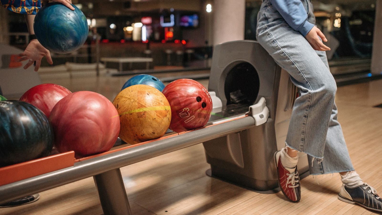 Men's Bowling Shoes Images 4