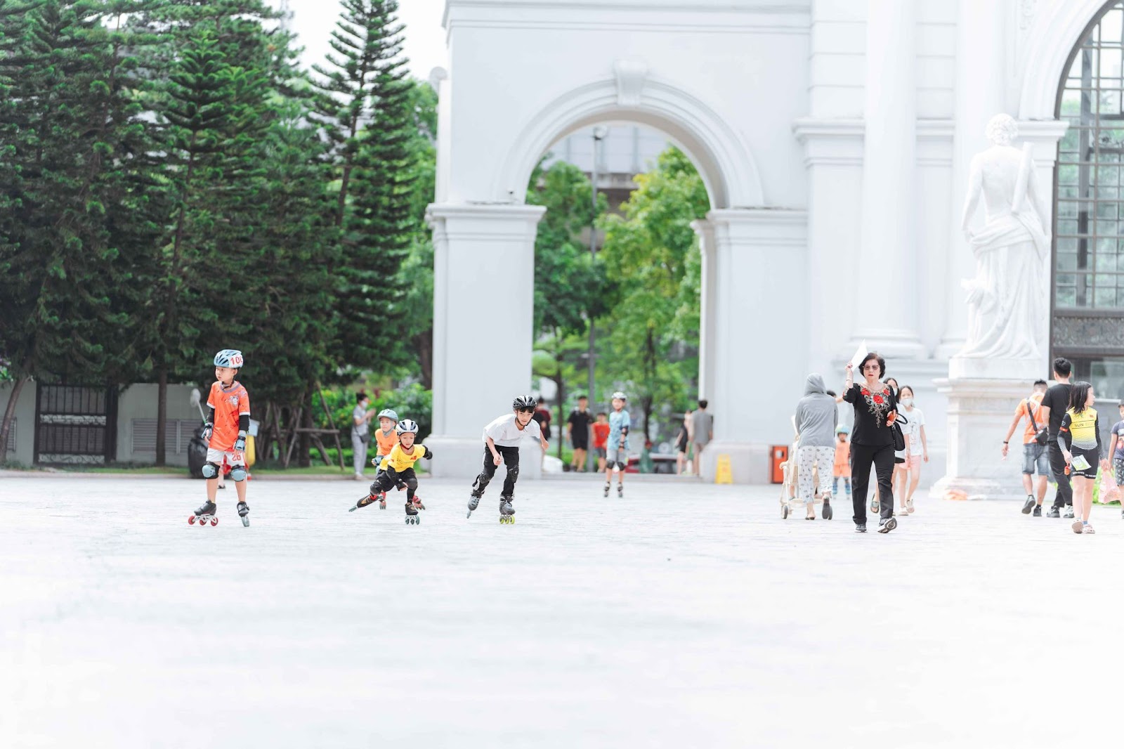 Các loại giày trượt patin màu hồng trên thị trường