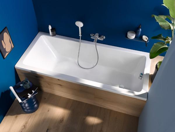 bon-tam-chu-nhat-bang-chat-lieu-acrylic-tu-thuong-hieu-duravit