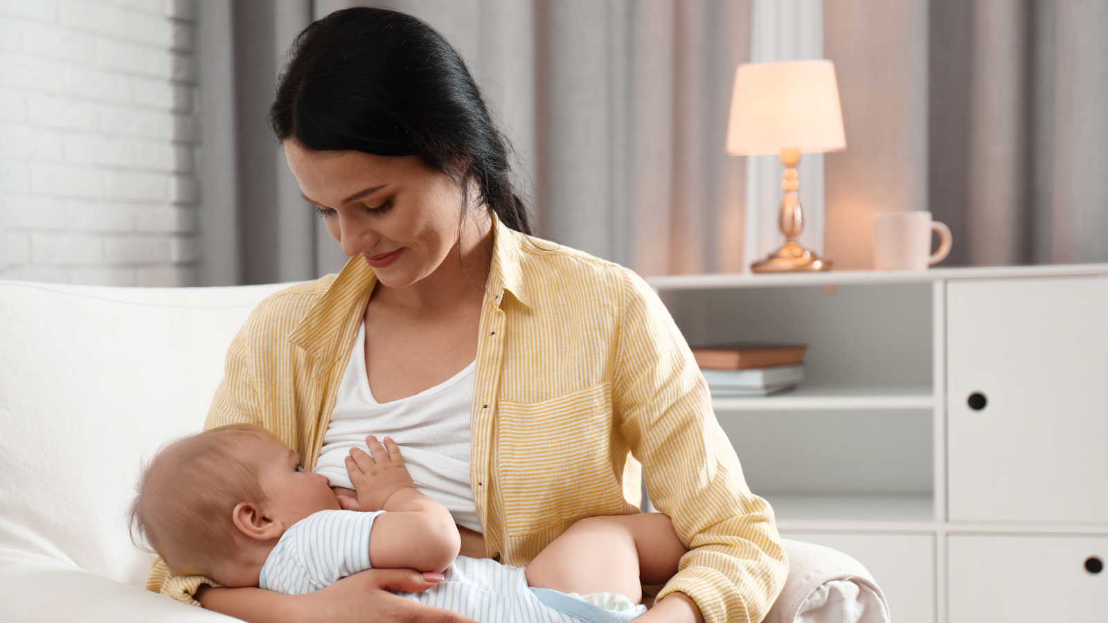 Lap Feeding (Baby Across Lap, Face Up)