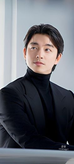 This contains an image of actor Gong Yoo