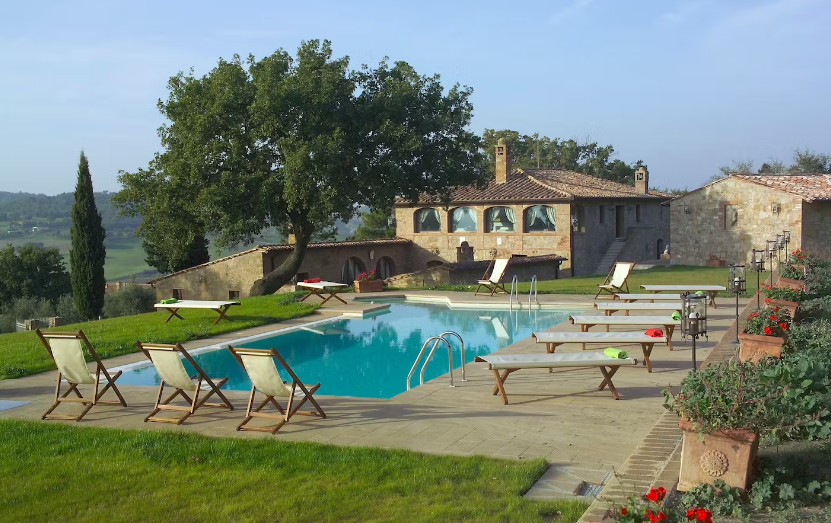 How to Hack Your Way into the Most Exclusive Family Villas in the World