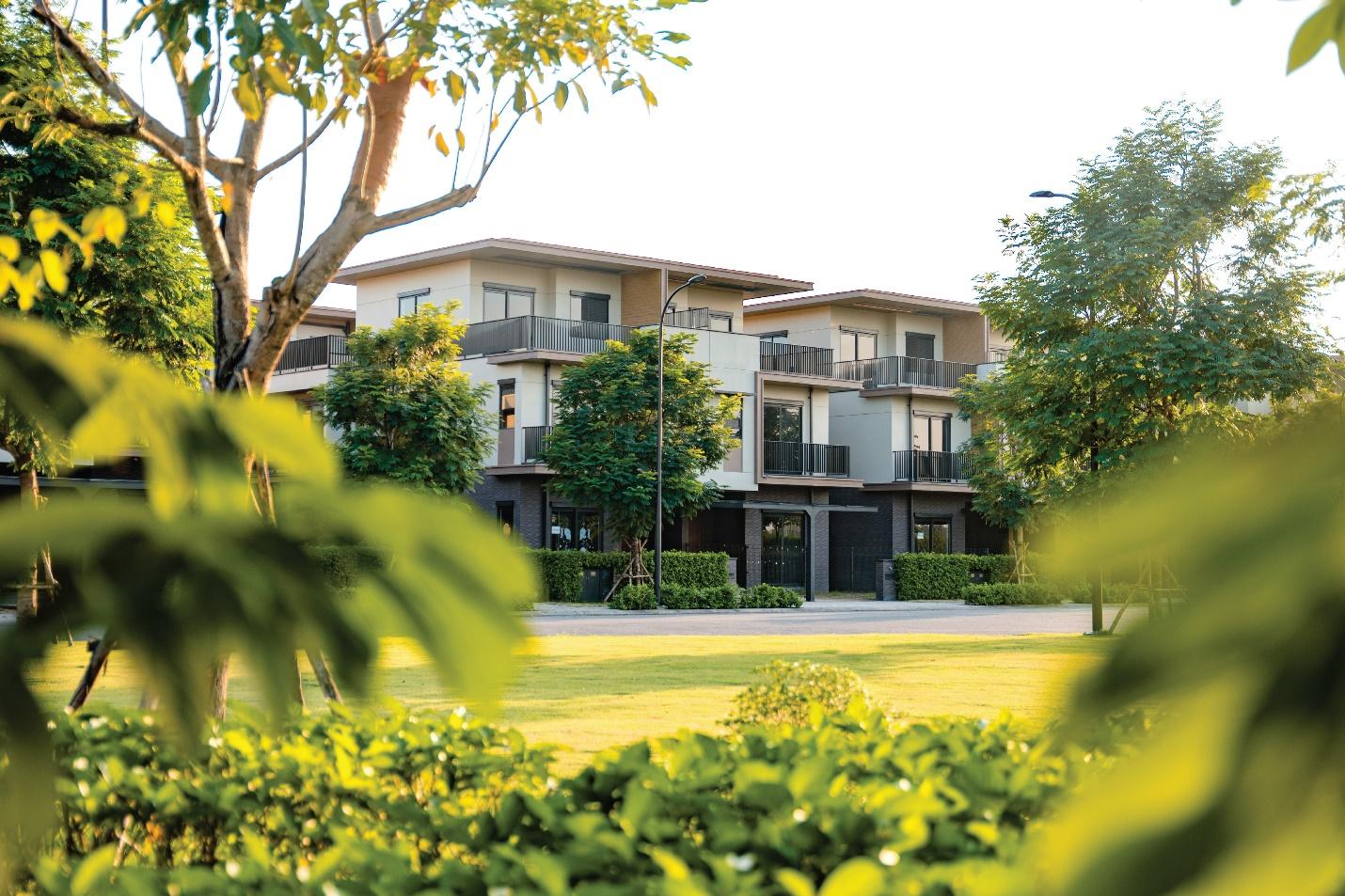 A building with trees in the backgroundAI-generated content may be incorrect.