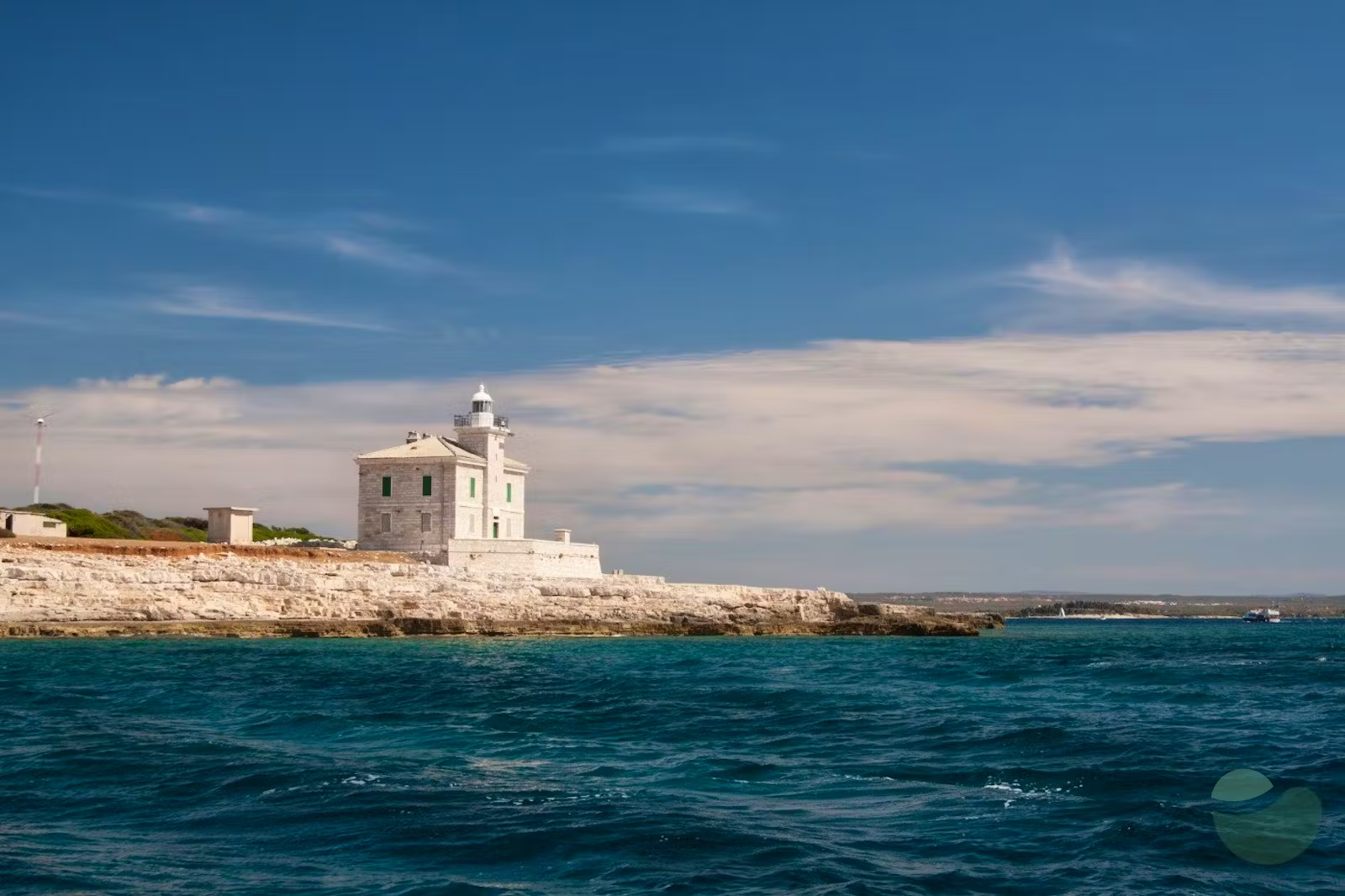 Sea waves near Pula