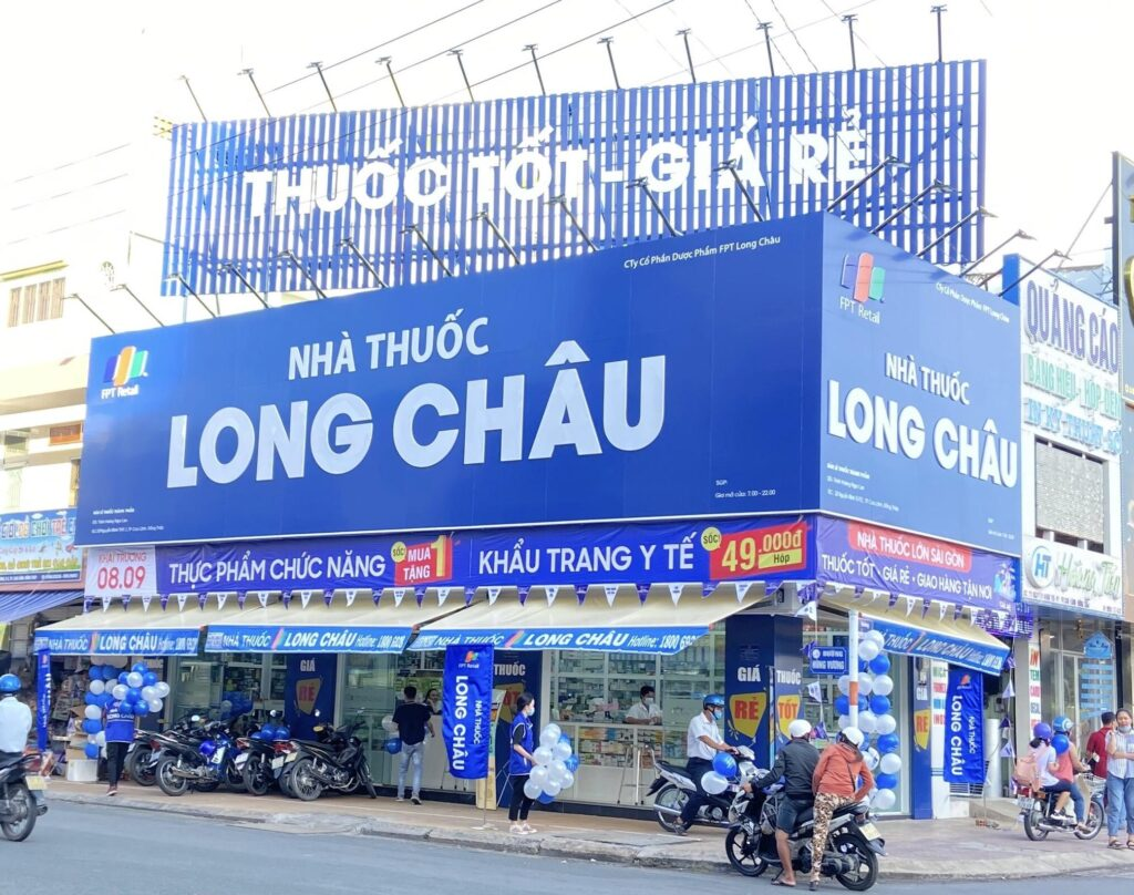 Thấy gì từ động thái Dragon Capital liên tục bán ròng cổ phiếu FPT Reatail? - 1