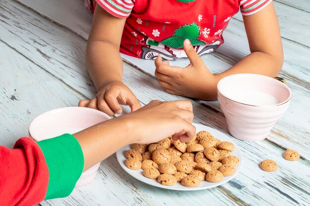 Cara Menyenangkan dan Menarik untuk Mengajarkan Pengurangan - Pengurangan dengan Makanan Ringan