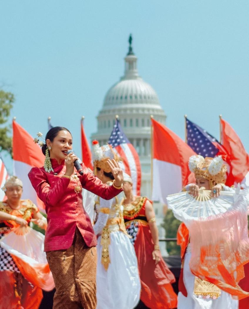 andien kebaya amerika