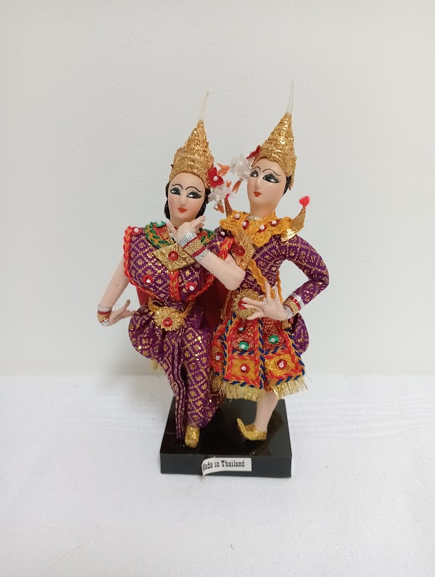 Thai Lakhon dancer dolls