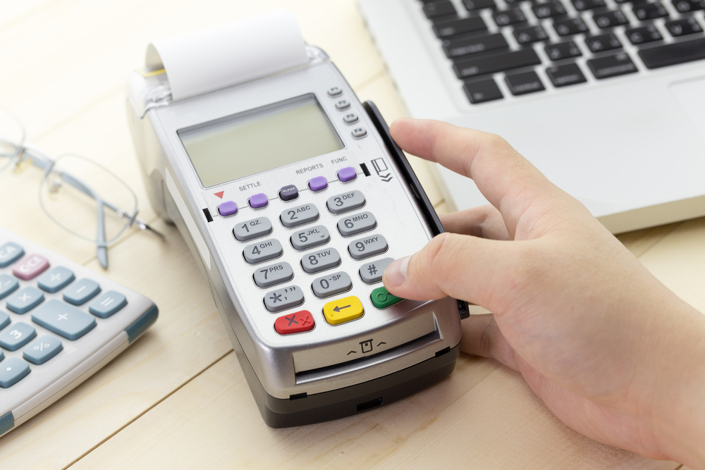 Merchant Accounts 101: Retail, E-Commerce, and Mobile Payments