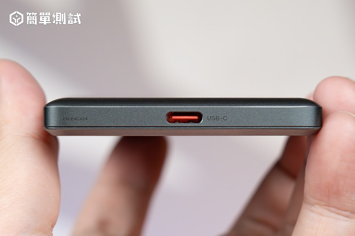 為 iPhone 16 Pro 做準備：超輕薄 MagSafe 磁力吸附行動電源 TORRAS MiniMag