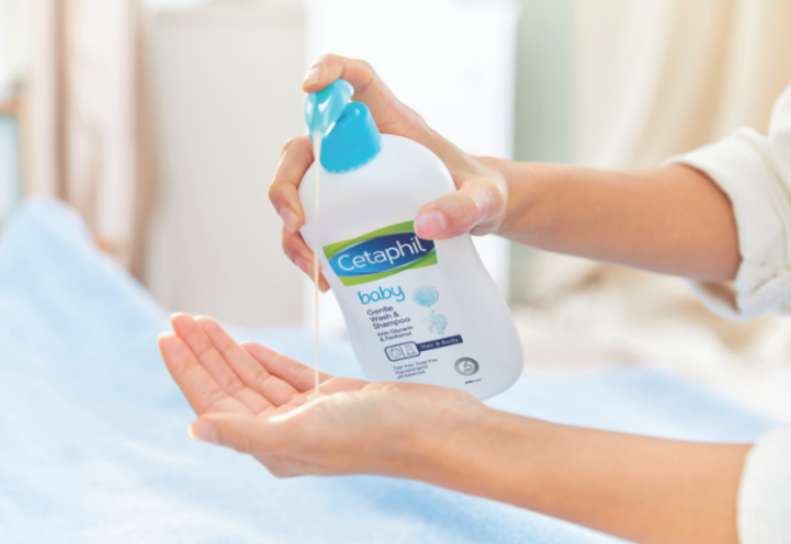 Sữa tắm gội Cetaphil - bí quyết dịu lành nuôi dưỡng làn da em bé