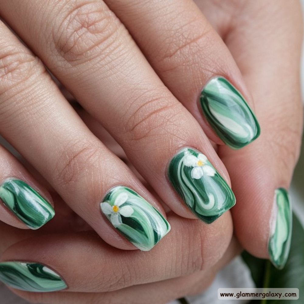 Korean fall nails having Artistic Green Marble
