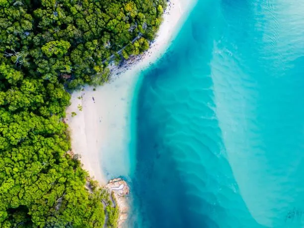 Earth’s Canvas: 20 Artistic Landscape Images, earth canvas, artistic landscapes, nature, landscape, photo art, natural expression
