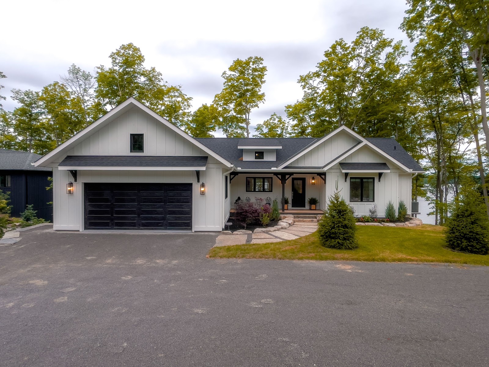 Linwood Custom Homes entry photo