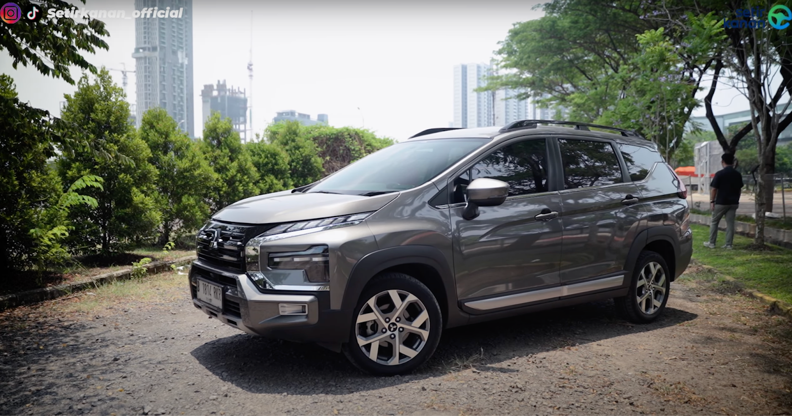 Eksterior Mitsubishi Xpander Cross