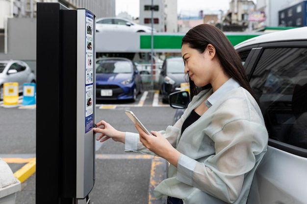 Auto News: Electric Vehicles Take Center Stage