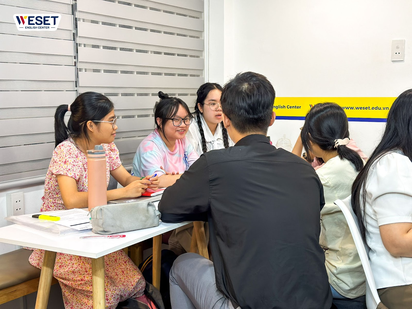 WESET English Center - Hành trình đưa thế hệ trẻ vươn ra biển lớn 57