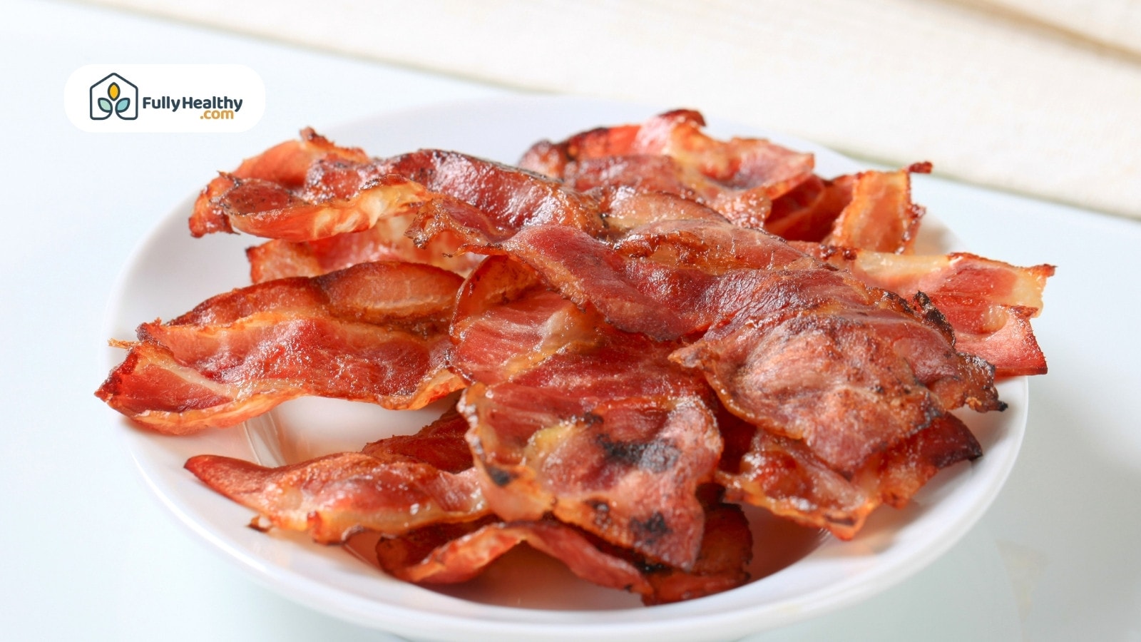 Crispy cooked bacon strips