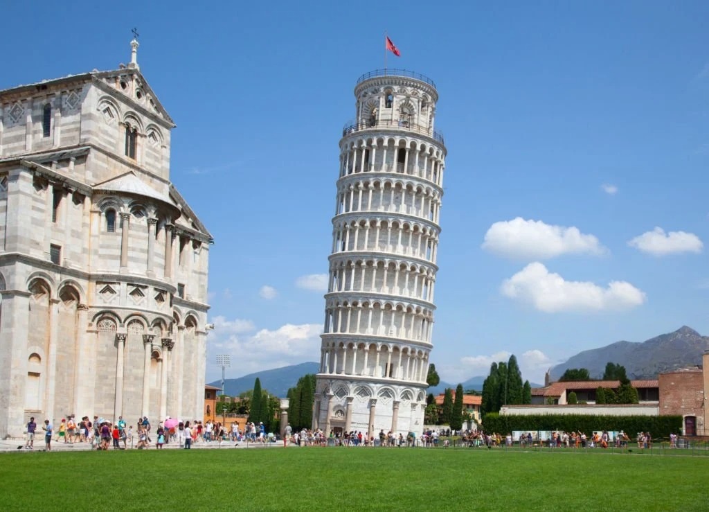 the famous landmark in italy