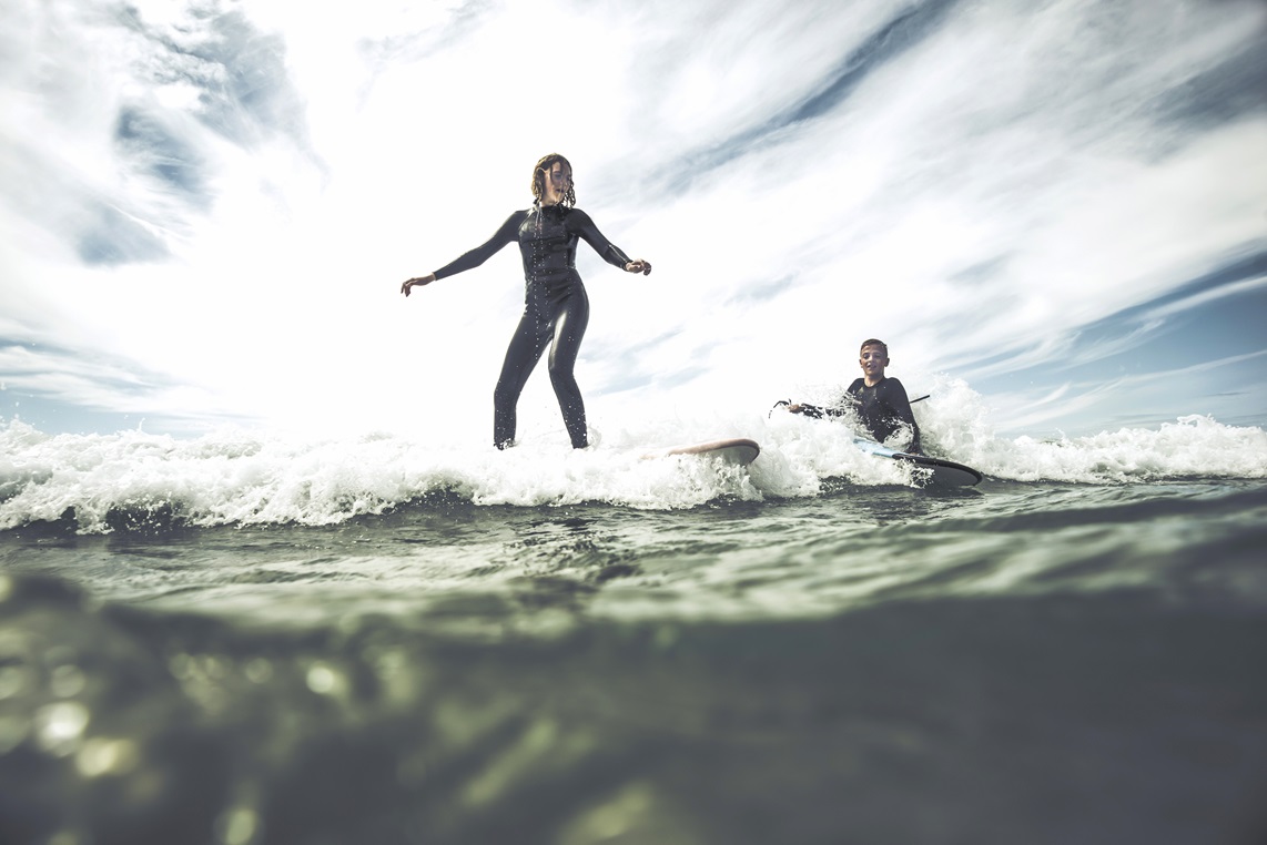 surfing 