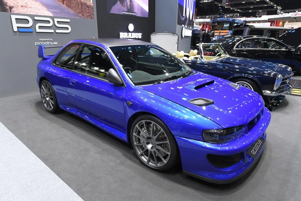 ดีไซน์ภายนอกรถยนต์ : Subaru Impreza 22B Prodrive P25