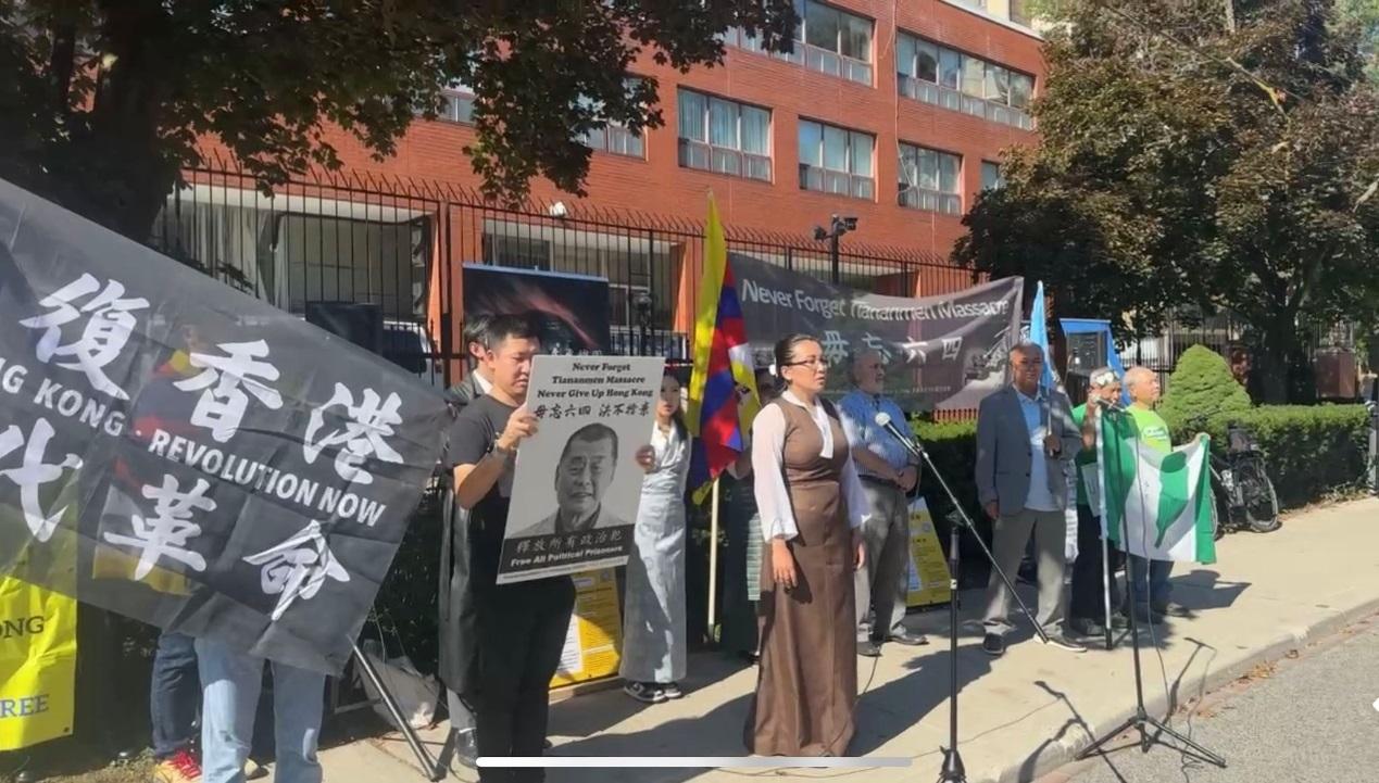 中国民主党加拿大委员会参与主办国殇日大型抗议活动/刘畅