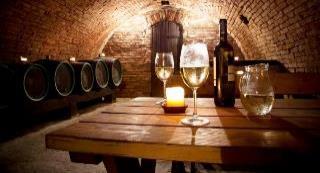 C:UsersМарiаннаDesktopкартинкиНовая папкаwine-cellar-with-wine-bottle-and-glasses_relax__large.jpg