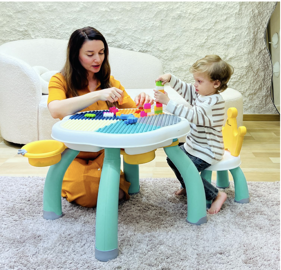 R For Rabbit Little Genius Regal Table and Chair Set