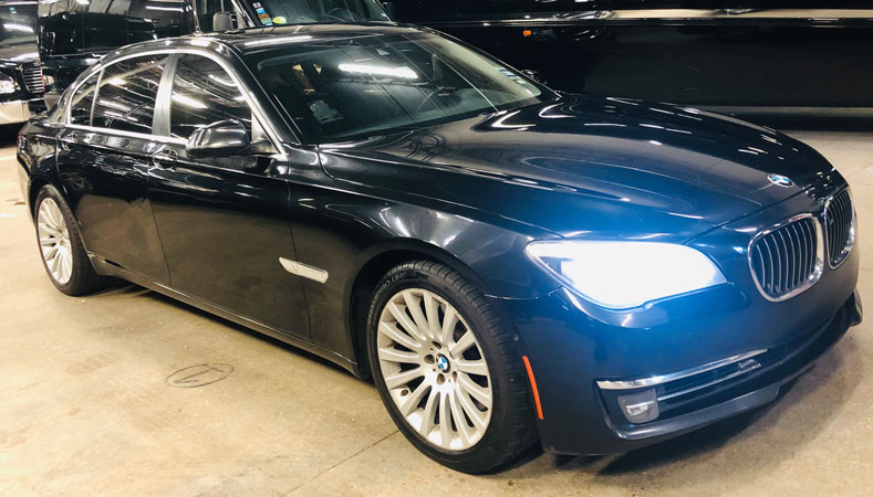What Should I Look for When Choosing a Limousine: Key Tips