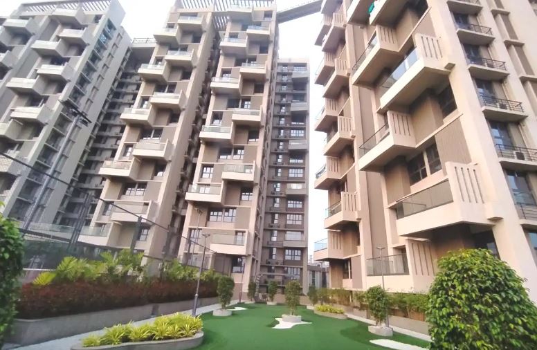 Flat for Sale in Kolkata