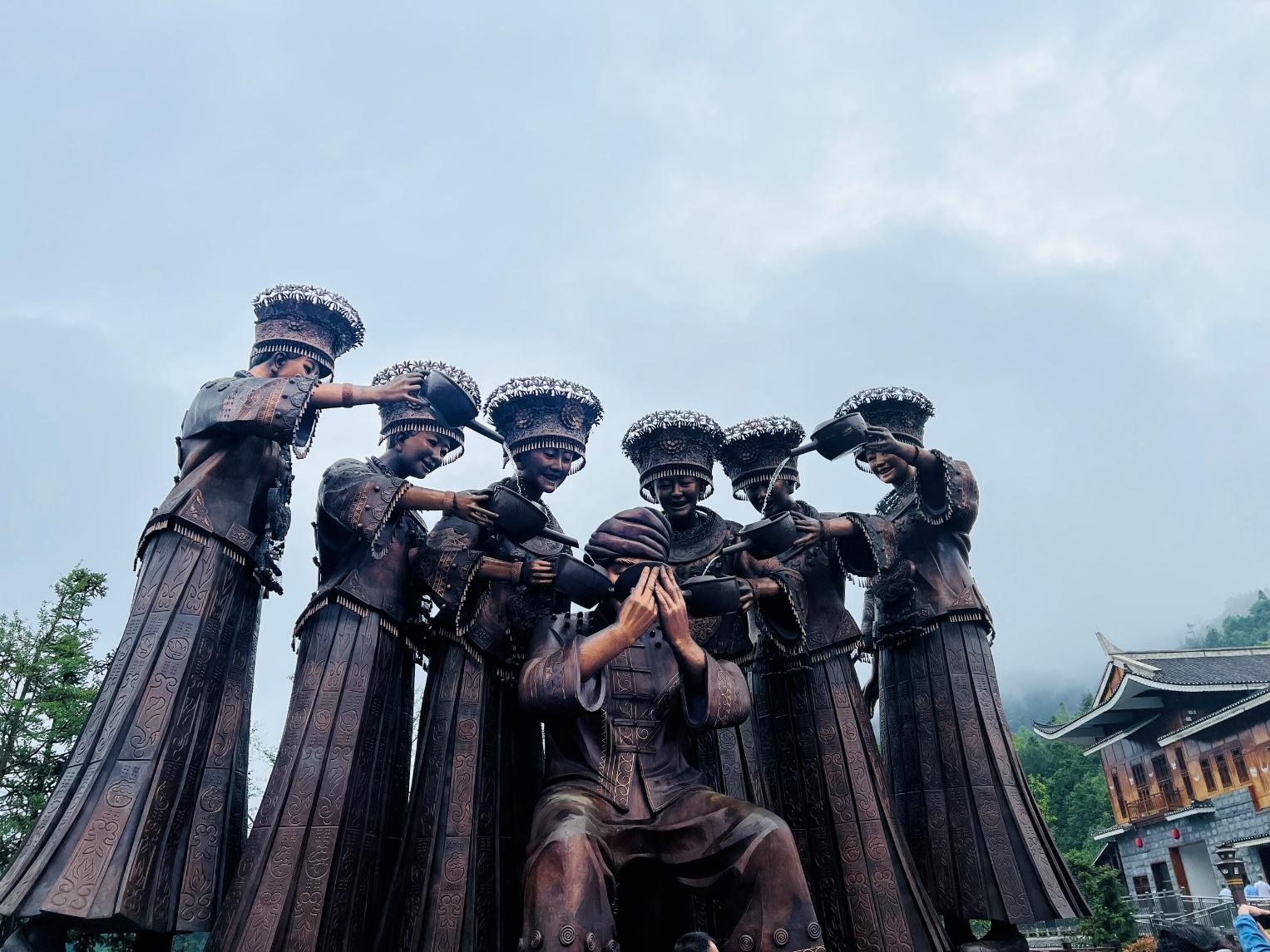 Tour Tây Giang Thiên Hộ Miêu Trại - Trấn Viễn Thành Cổ - Tiểu Thất Khổng  4N3Đ