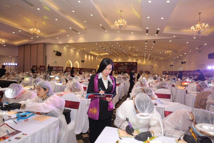 Đến với học viện thẩm mỹ Miss Trâm bạn sẽ được truyền đạt những kiến thức về nối mi nâng cao