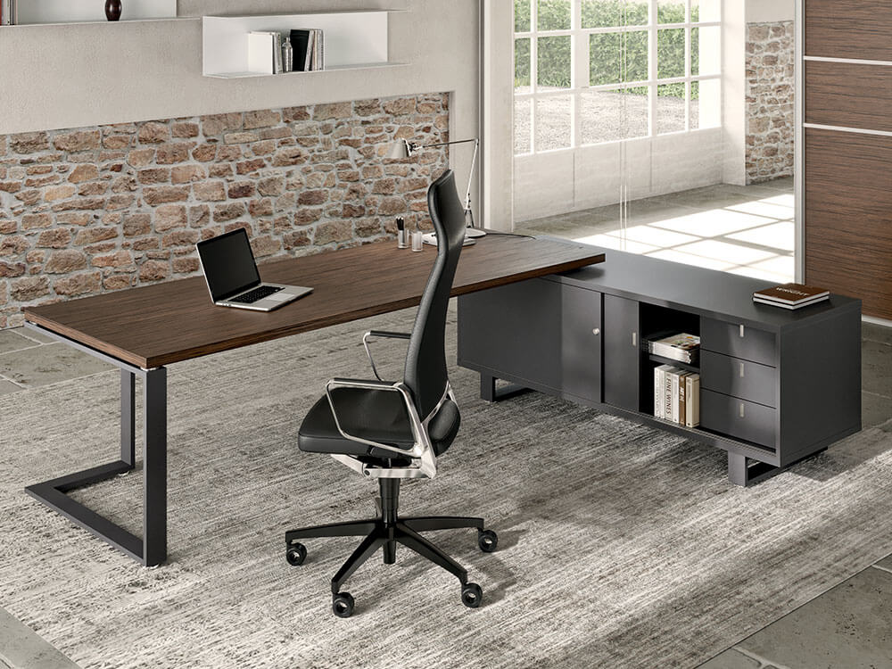 Desk with storage units to help keep the workspace organised and clutter-free.