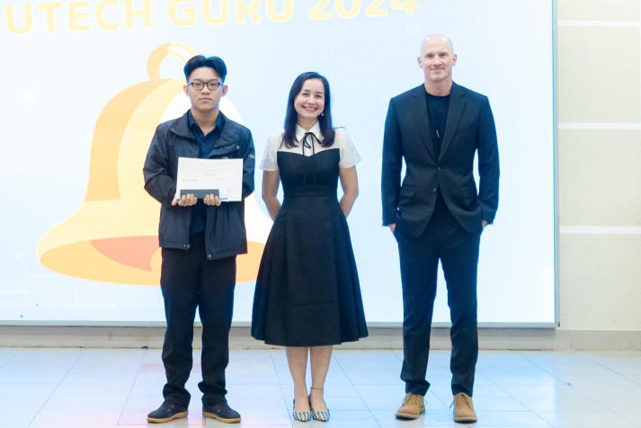 Nguyen Thi Thuy Kieu Crowned Champion of HUTECH Guru 2024 46