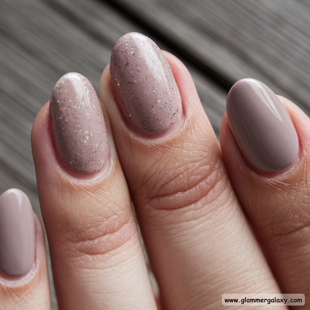 Neutral Fall Nails having Chic Taupe Shades
