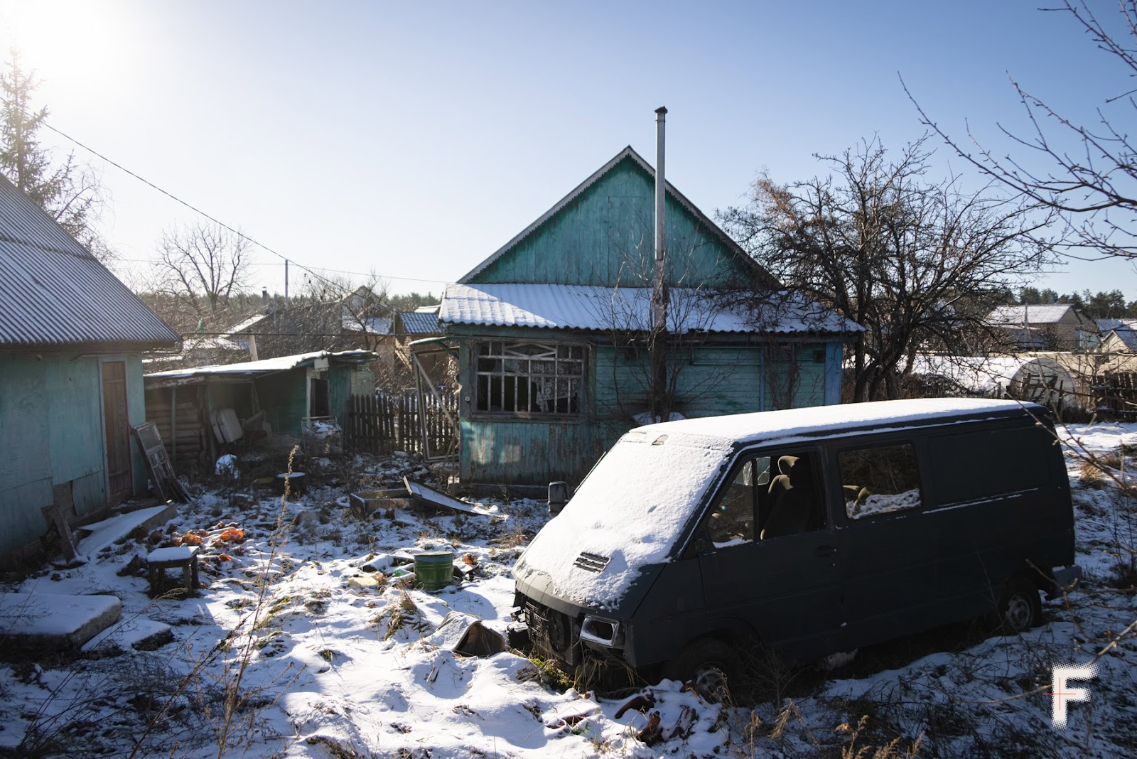 Один із дворів села Мощун