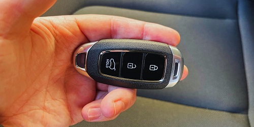 Local locksmith in OKC offering residential lock repairs