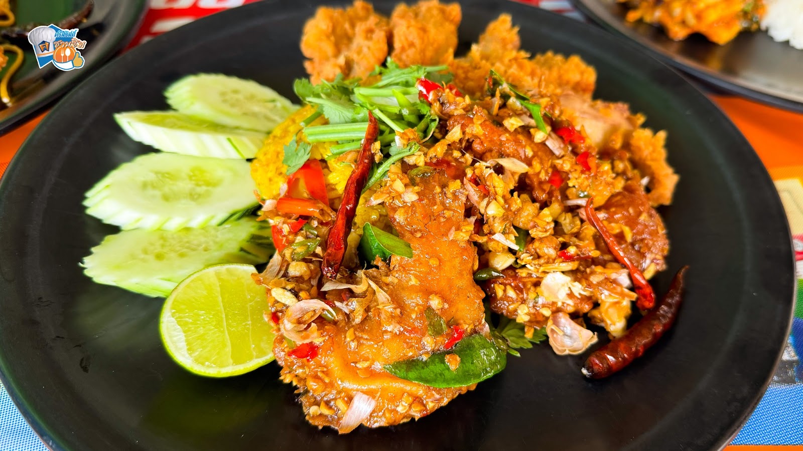 ข้าวผัดป้าต้อยชมจันทร์ เมนูซิกเนเจอร์ที่มาแล้วต้องลอง
