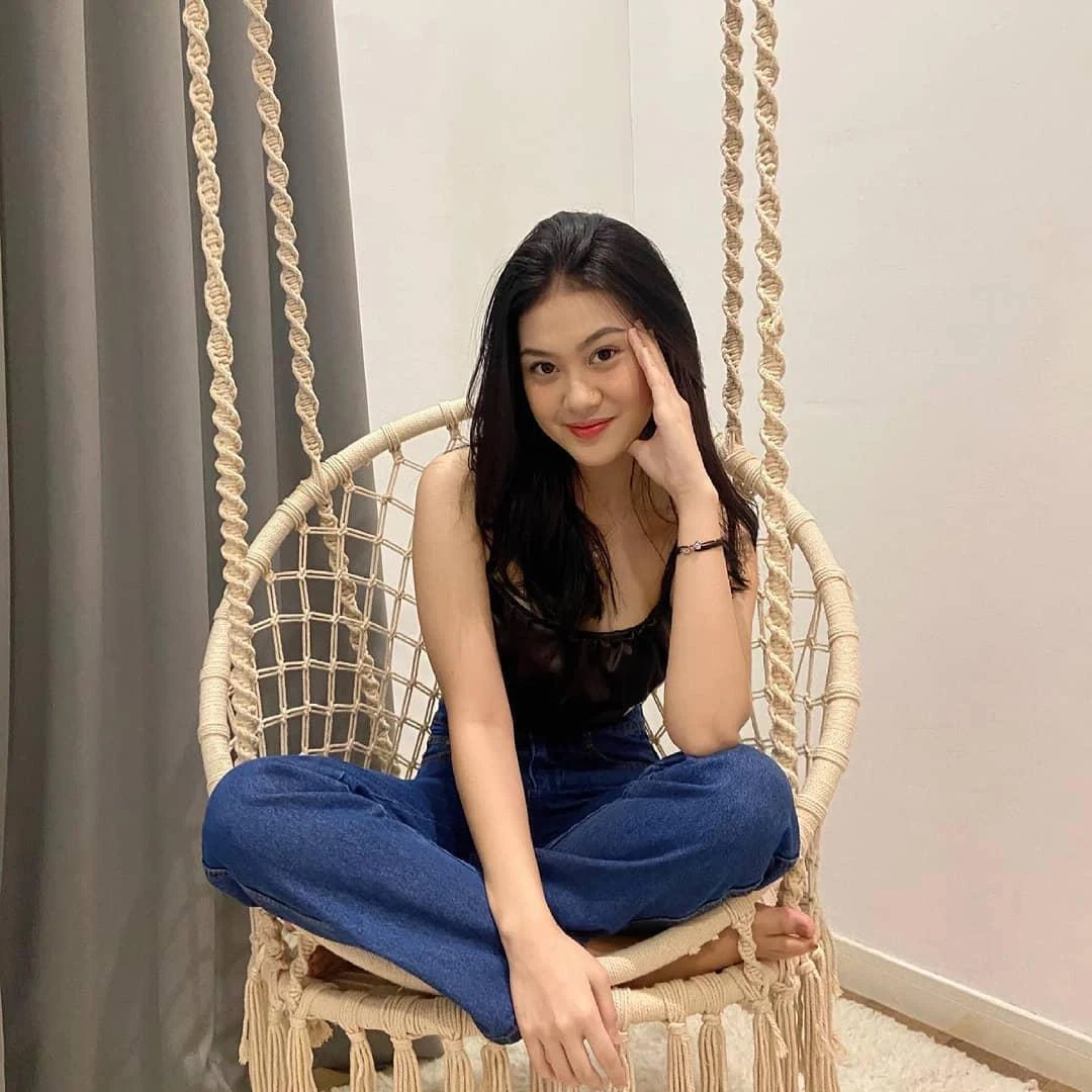 Cewek Menggoda Membuat Dunia Jadi Lebih Indah, cewek menggoda, dunia indah, gadis manis