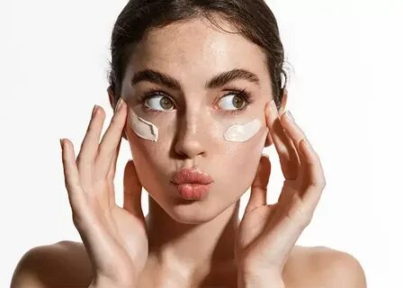 Apply a Vitamin C face mask at night to help the skin recover while you rest