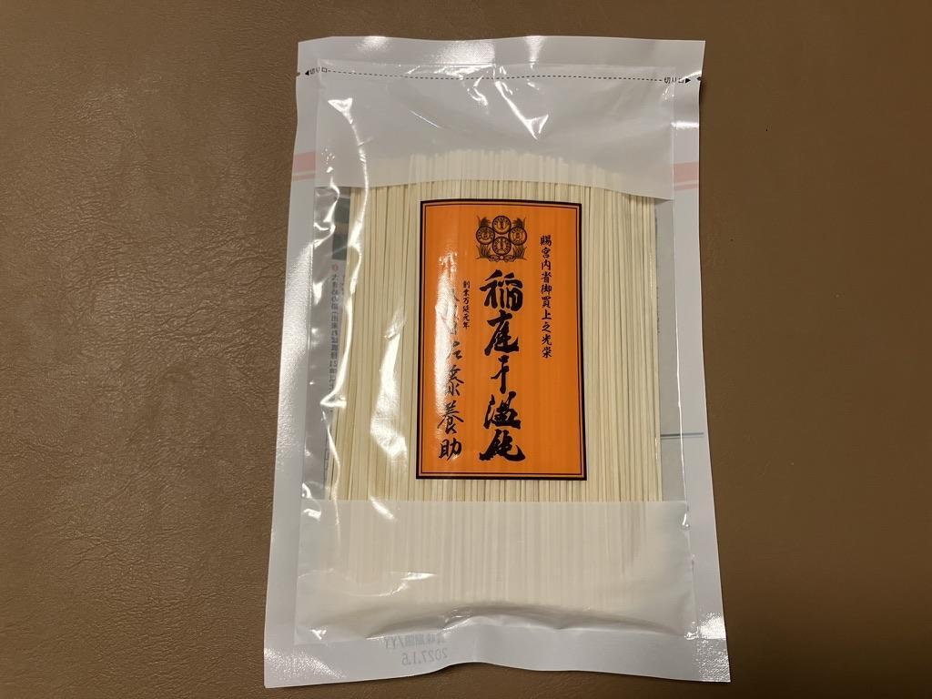 テーブルの上に置かれた本

AI 生成コンテンツは誤りを含む可能性があります。