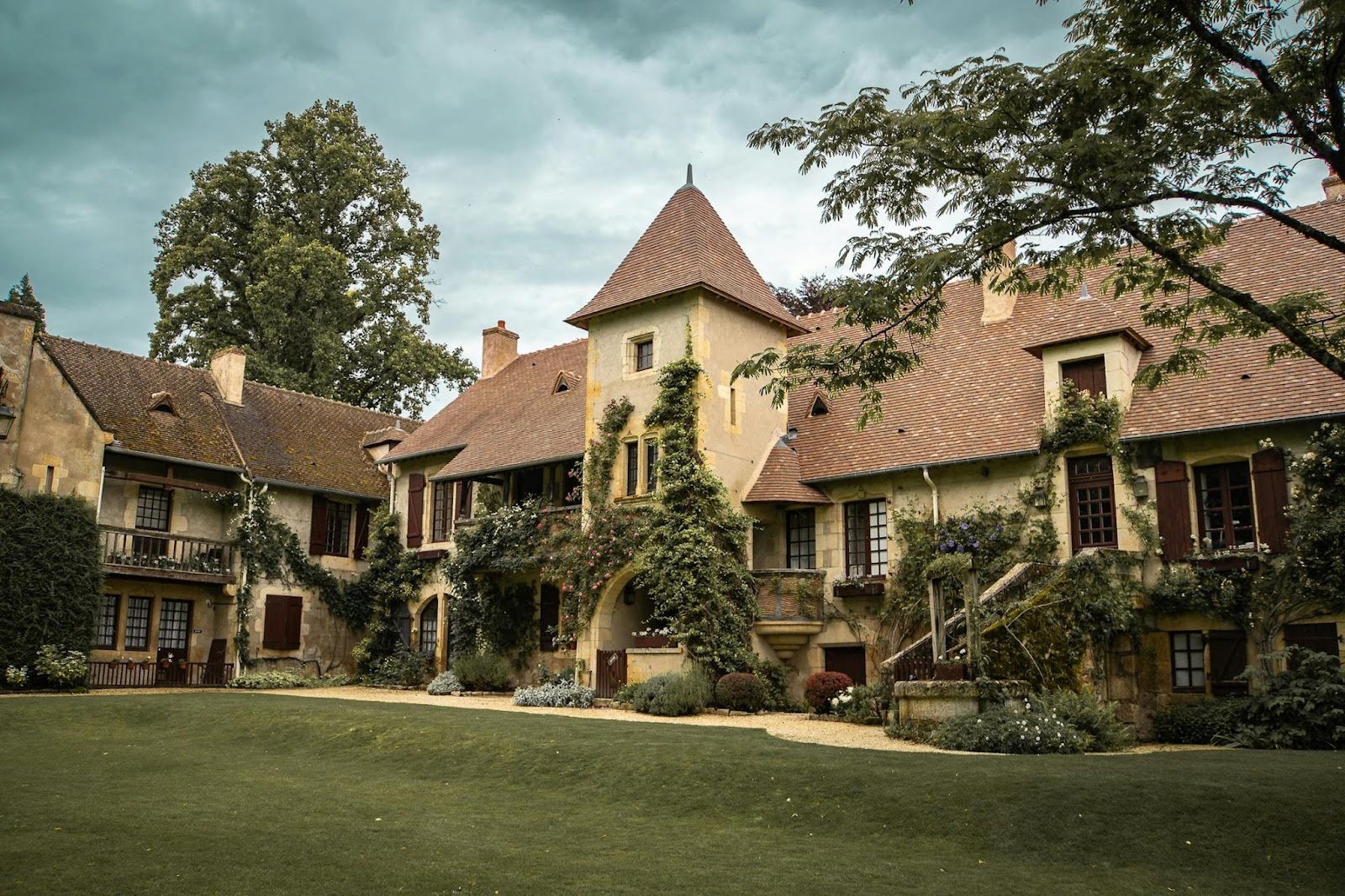 Tips for Maintaining and Upgrading Your Town House