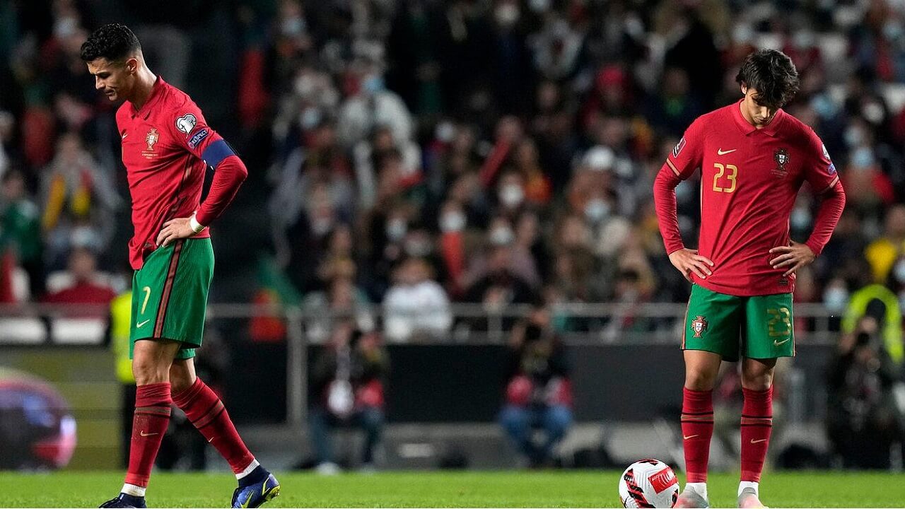 Thuật ngữ play off là gì trong bóng đá?
