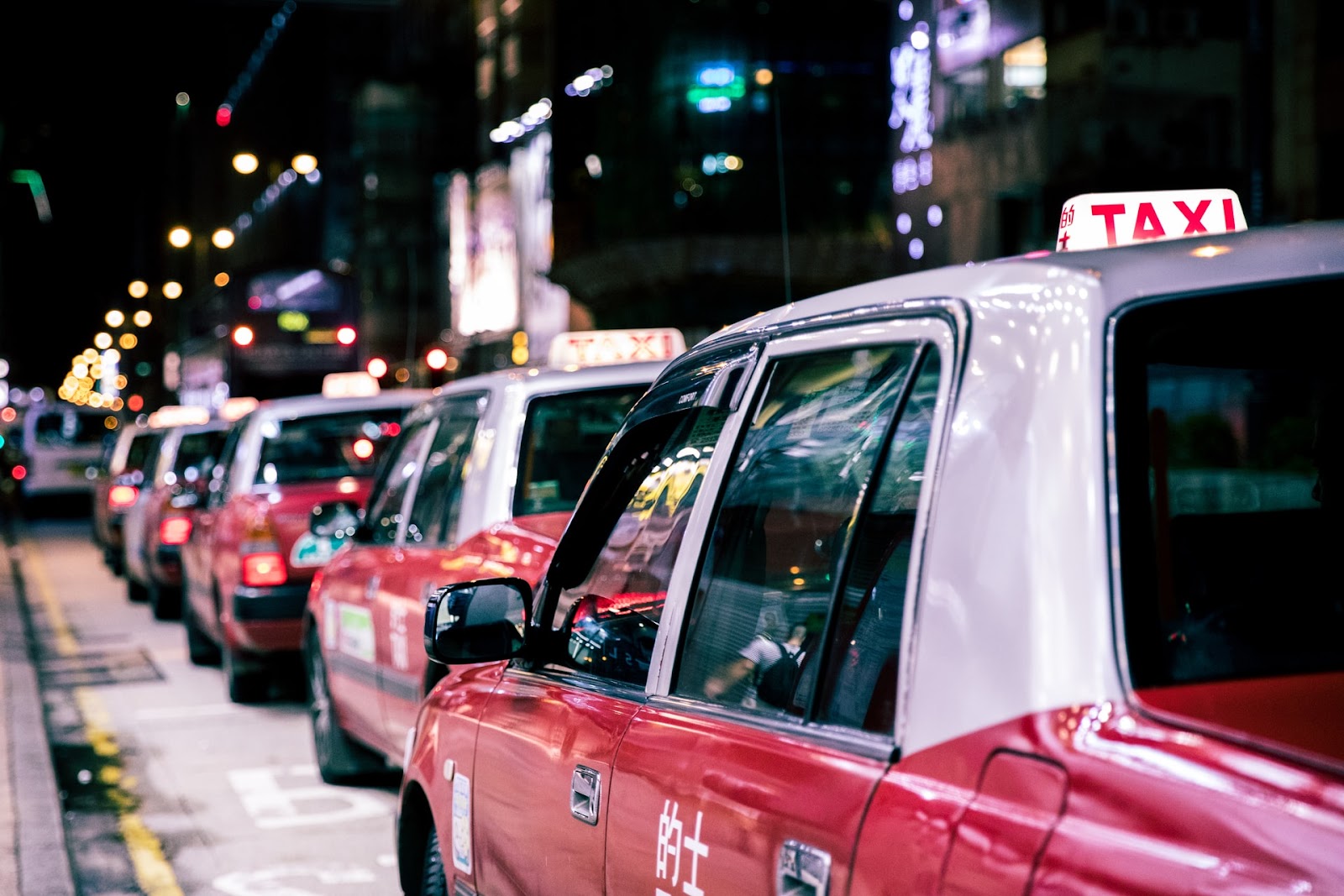 タクシー運転手に向いている人が知っておきたい仕事内容と1日の流れ