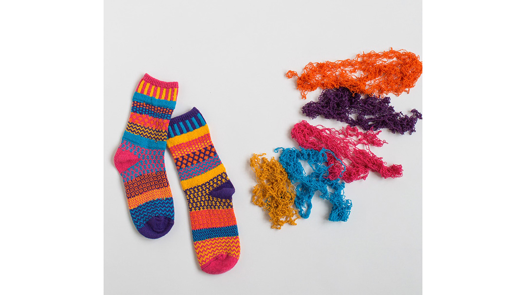 見出し3画像_嶋村吉洋社長が主催するワクセルのコラム_KRONGTHIP_INC._SolmateSocks.jpg