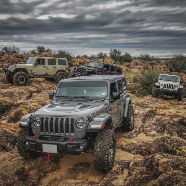 Jeep Wrangler with steel fenders.