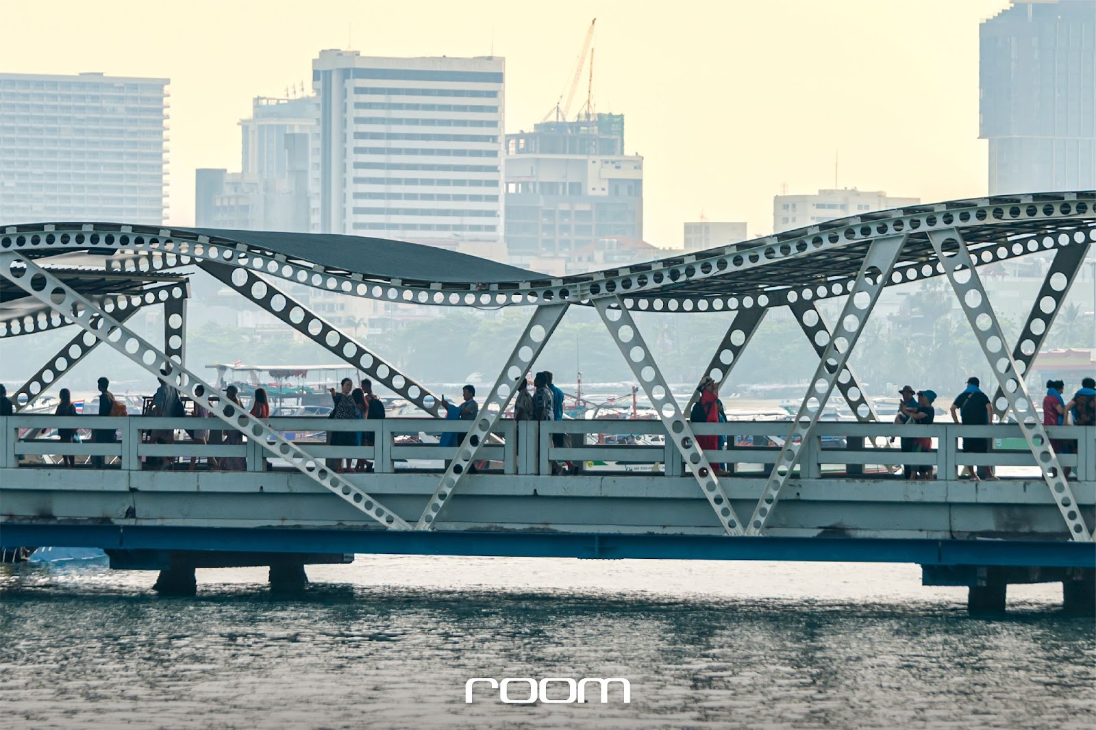 แหลมบาลีฮาย ท่าเรือบาลีฮาย เมทัลชีท บลูสโคป