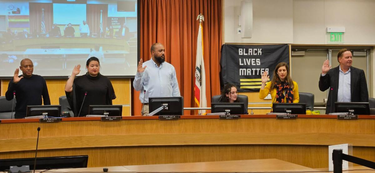 From left, Councilmember Ben Bartlett, Mayor Adena Ishii, Councilmembers Terry Taplin, Shoshana O'Keefe, and Brent Blackaby taking the oath of office. Photo: Eric Panzer